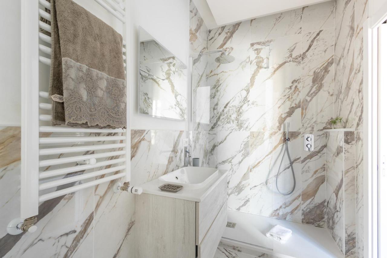 Iflat Wood And Marble Riverfront Apartment