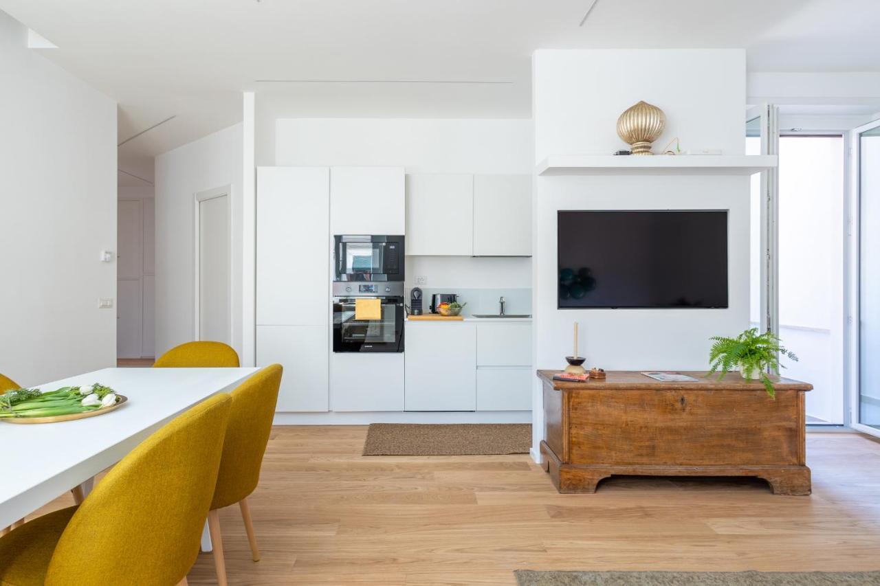 Iflat Wood And Marble Riverfront Apartment